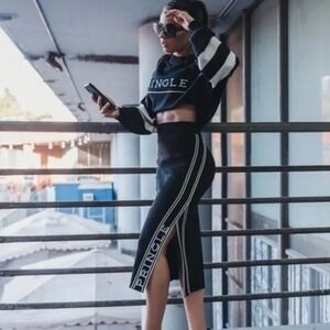 Pringle of Scotland x H&M Black Ribbed Knit Midi Logo Skirt Size L Preppy Sporty